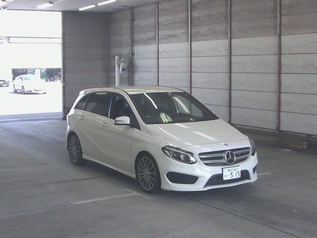 5016 MERCEDES BENZ B CLASS 266242 2015 г. (ARAI Bayside)